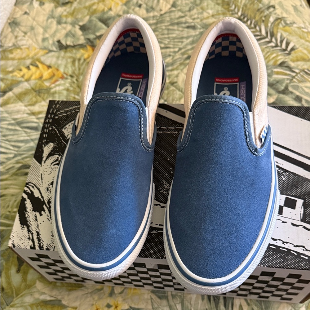 Vans universal slip on 7 men 8.5 women